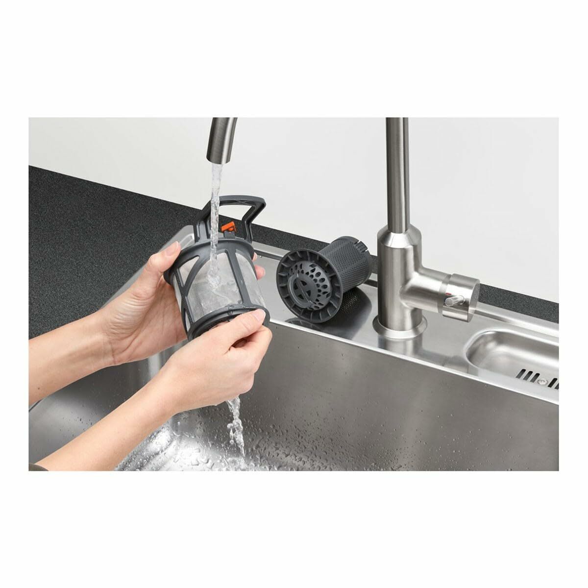 V2H60CDA7F63DB5F7AF9B754A8445F626B8R6993412P2